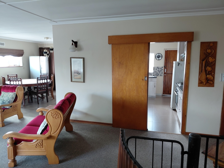 4 Bedroom Property for Sale in Heuwelkruin Eastern Cape